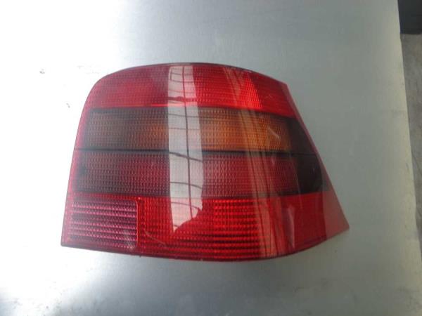 FEU ARRIERE DROITE VW - Vue 1